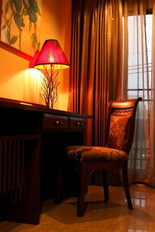 Inn At At 2*