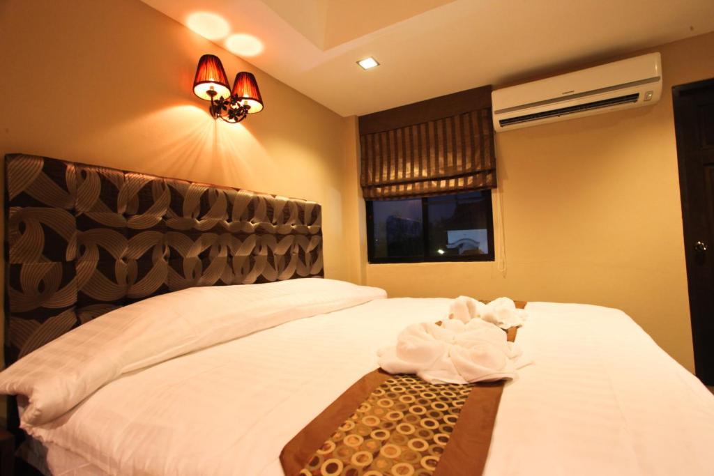 At At Chiang Mai