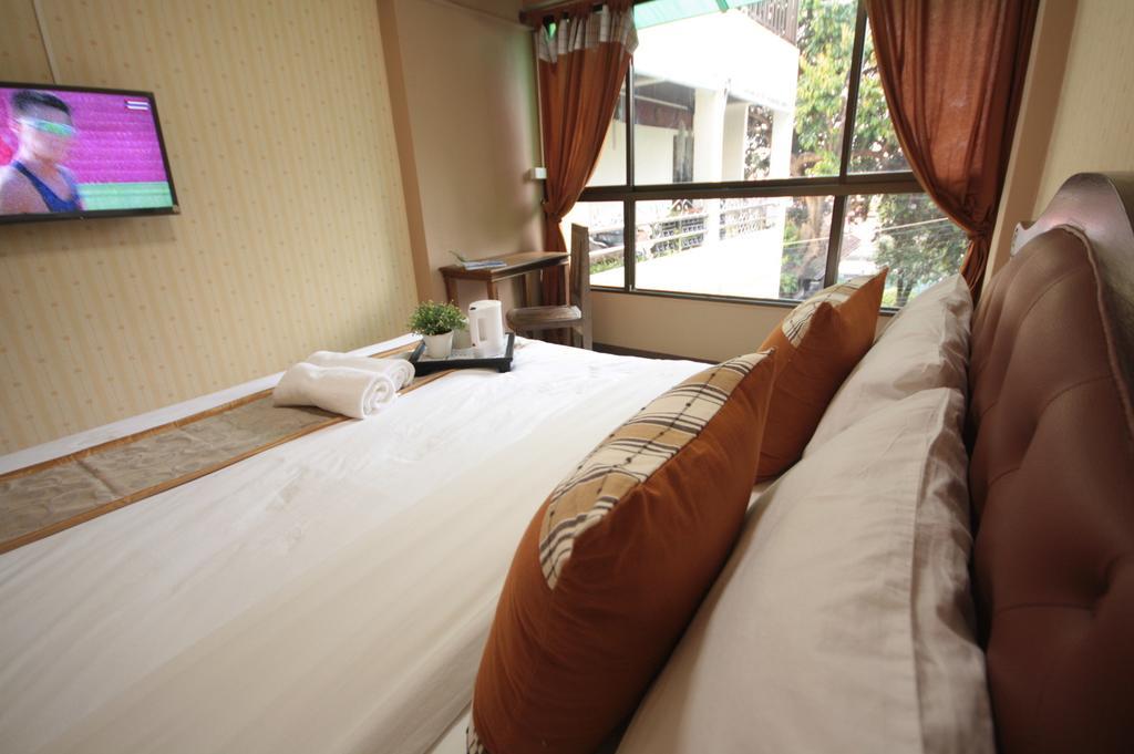Thana Aparthotel 3*