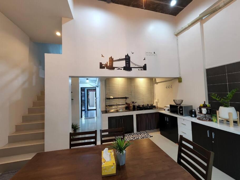Boxsoon Nimman 4 # 3beds 4bahts *