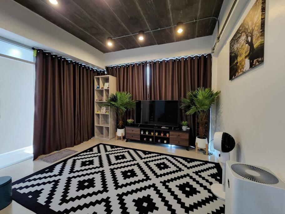 Boxsoon Nimman 4 # 3beds 4bahts * Chiang Mai