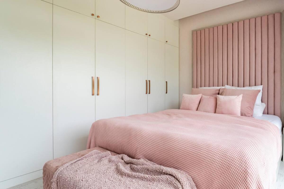 Villa Palm - Award Winning Modern Luxury & Exclusive *
