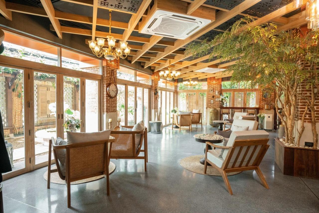 Hotel Sanae' Oldtown Chiang Mai