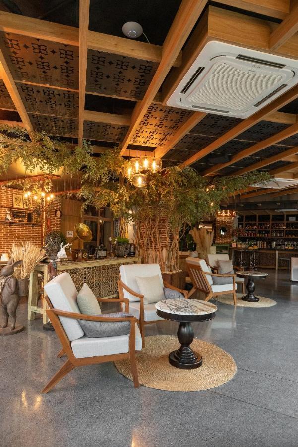 Hotel Sanae' Oldtown Chiang Mai