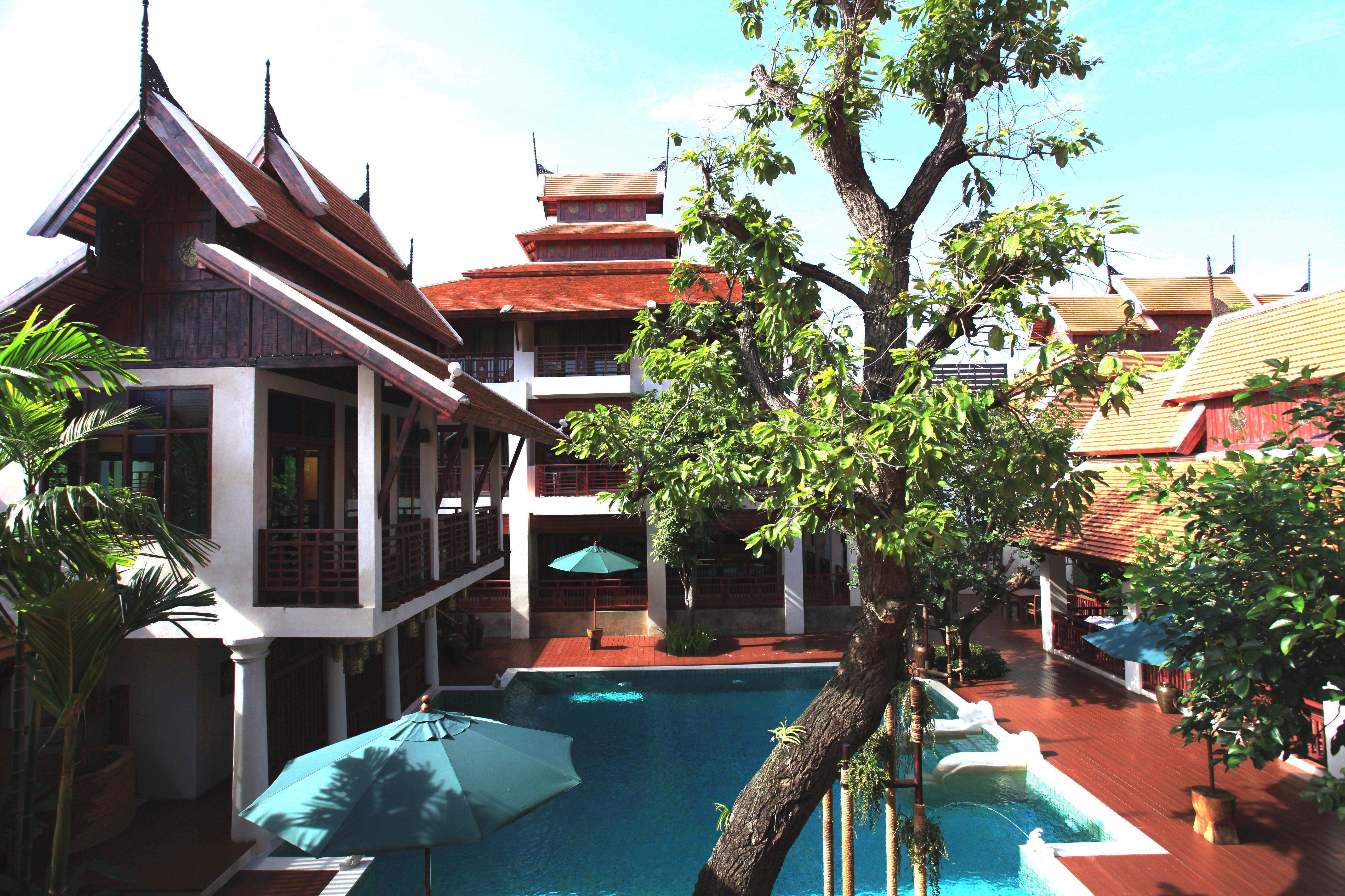 The Rim Resort