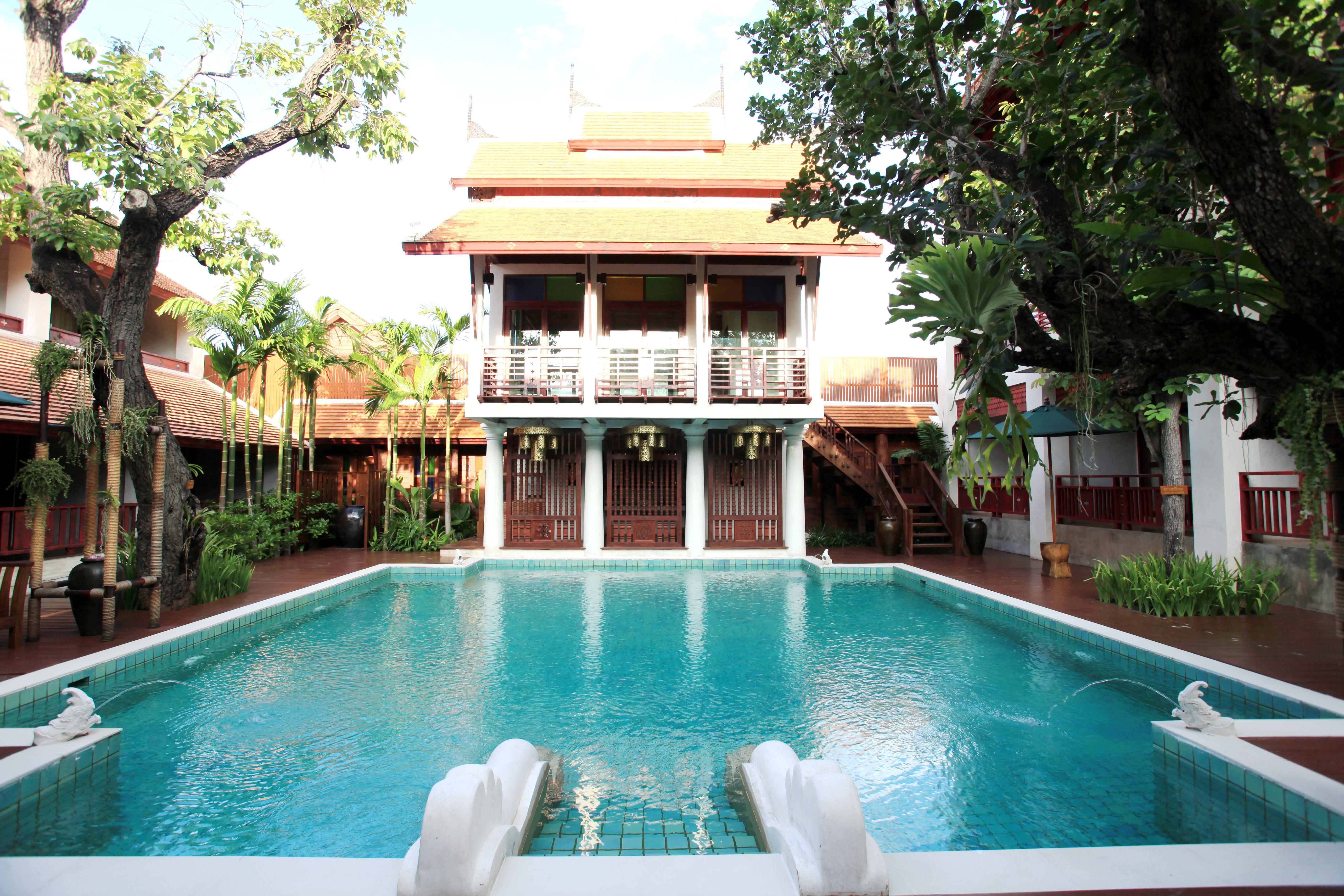 The Rim Resort 4*