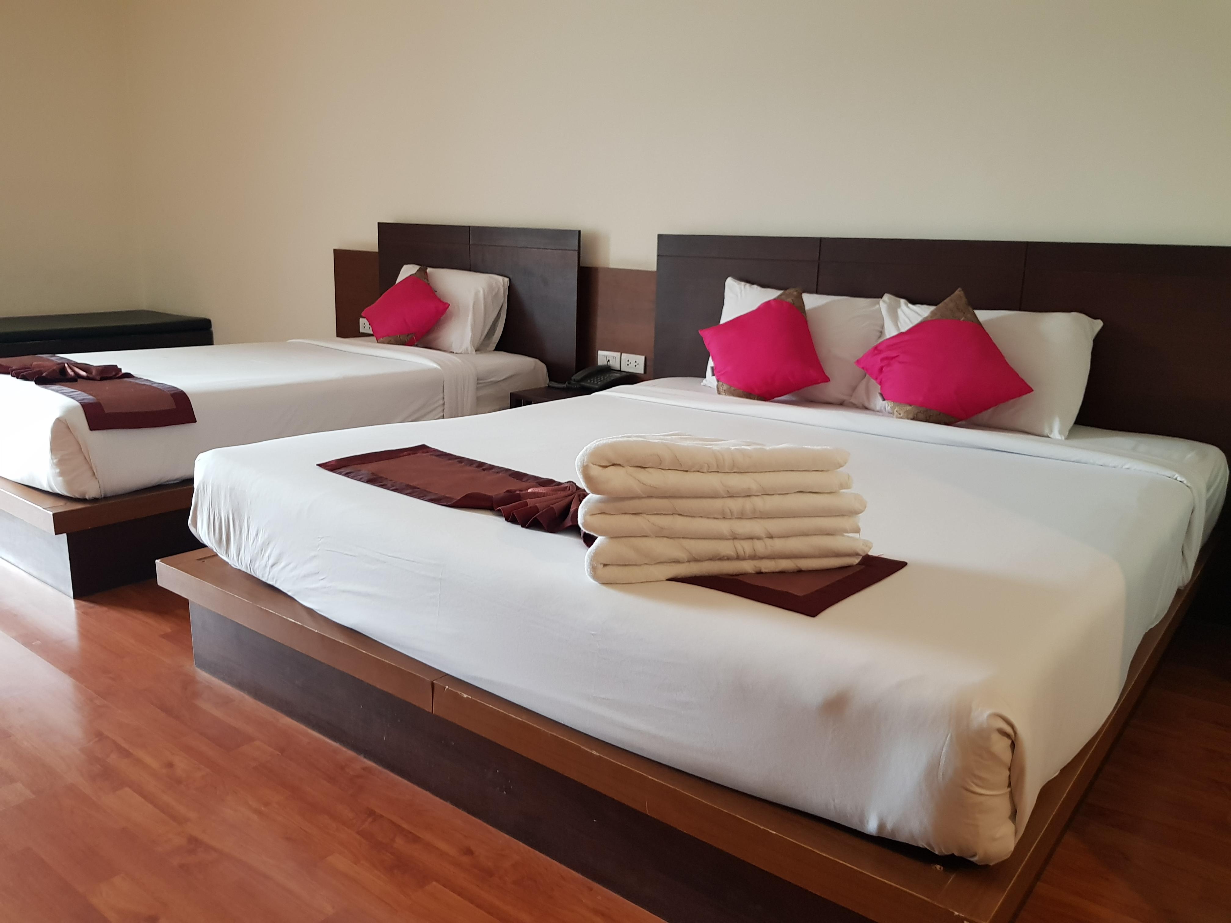 Hotel Pangviman Place Resotel Sha