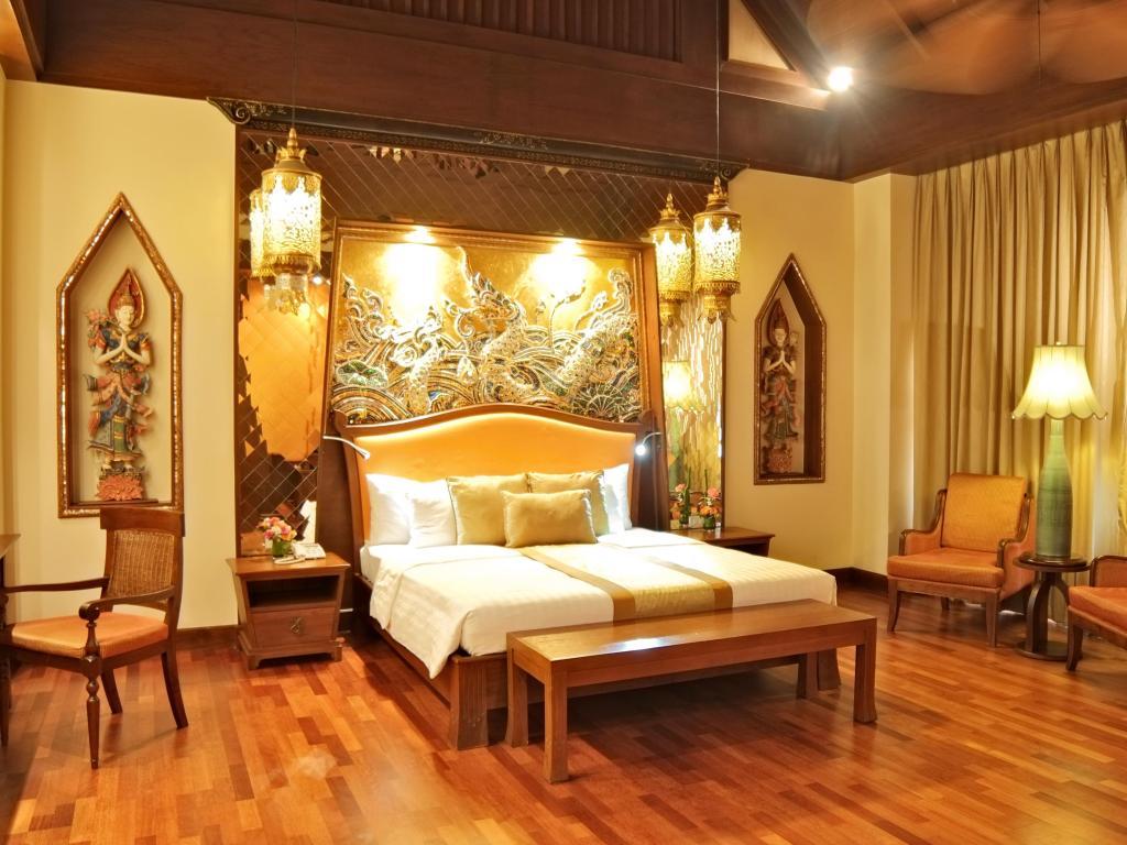 De Naga Hotel, 4*