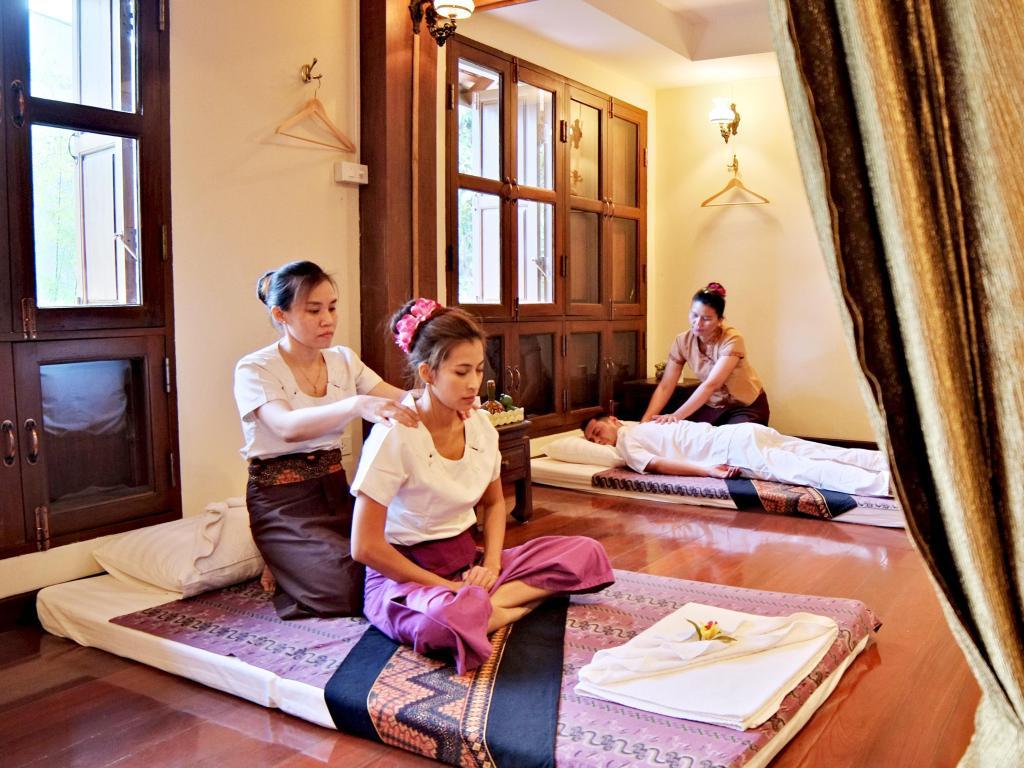 Hotel De Naga Hotel,