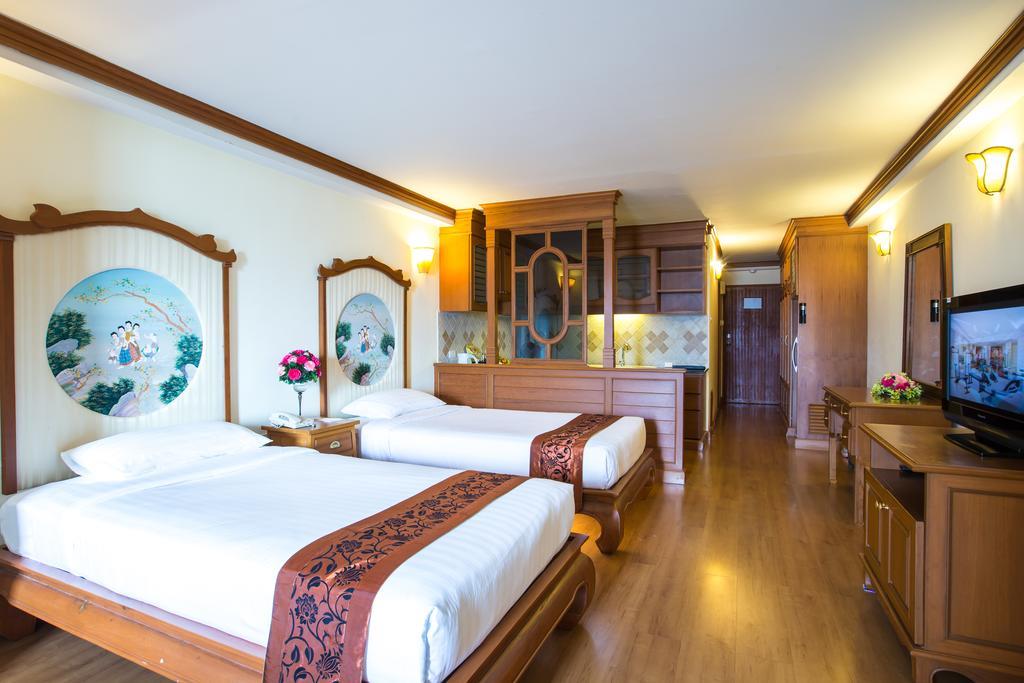 Hotel Furama Chiang Mai