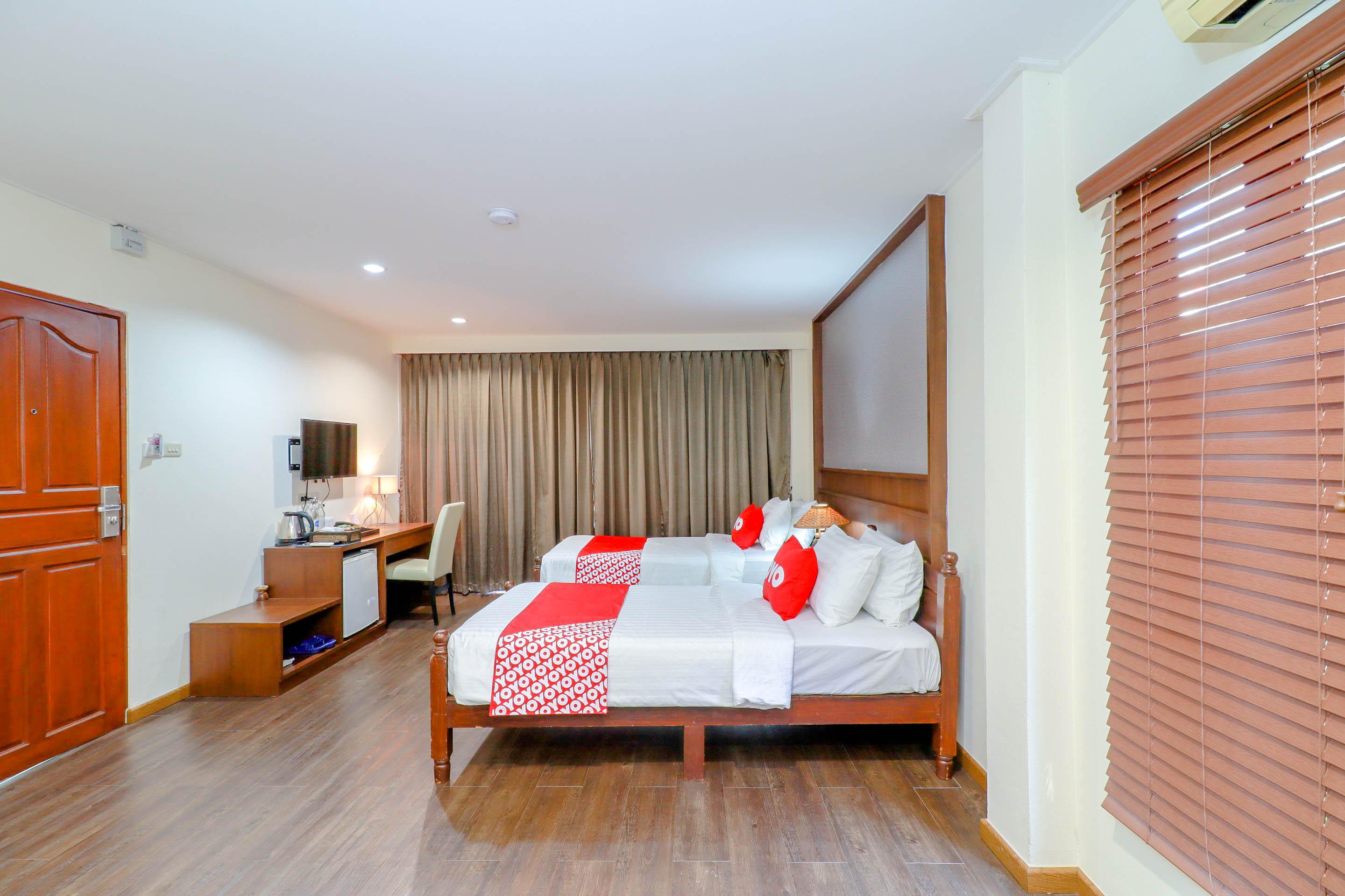 Oyo 557 Tong House Hotel