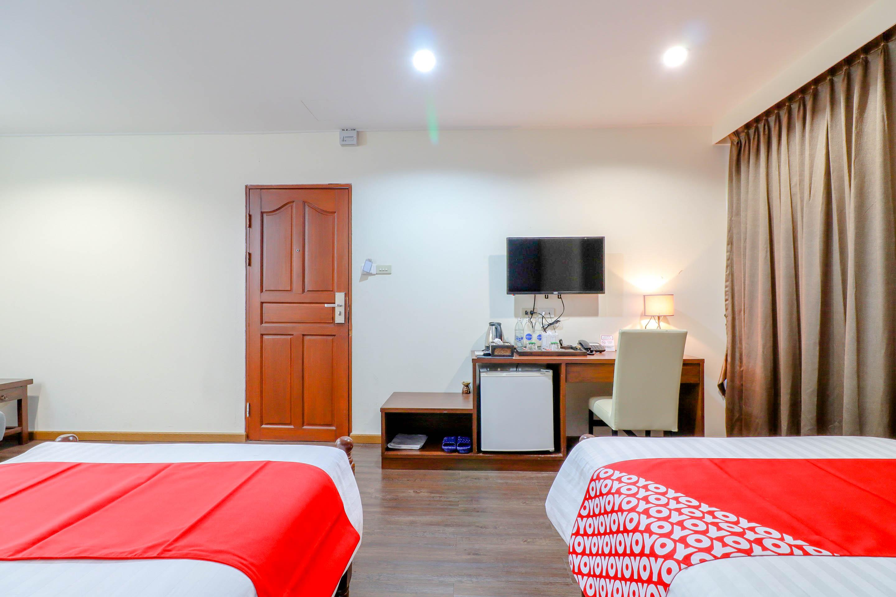 Oyo 557 Tong House