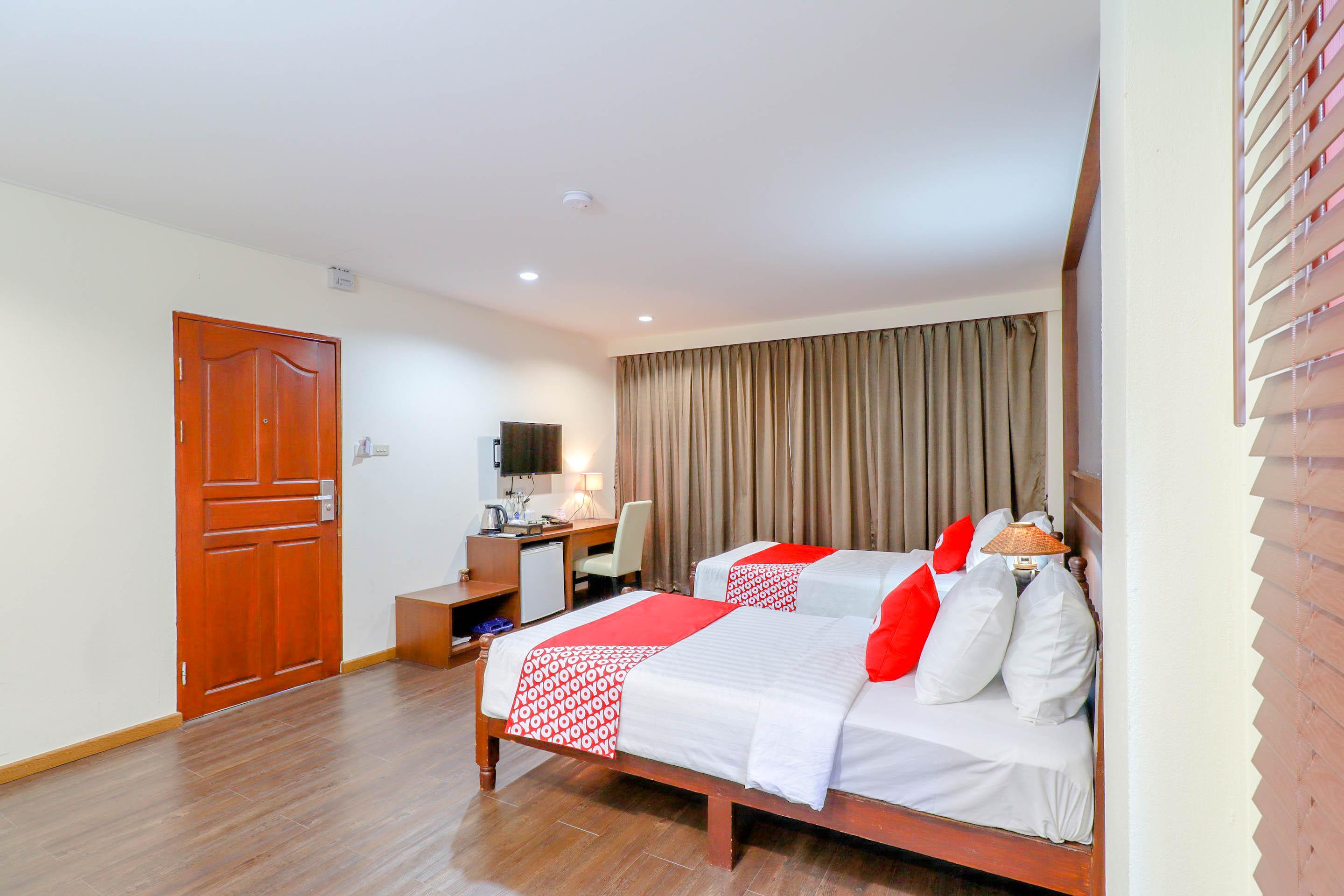 Oyo 557 Tong House Hotel