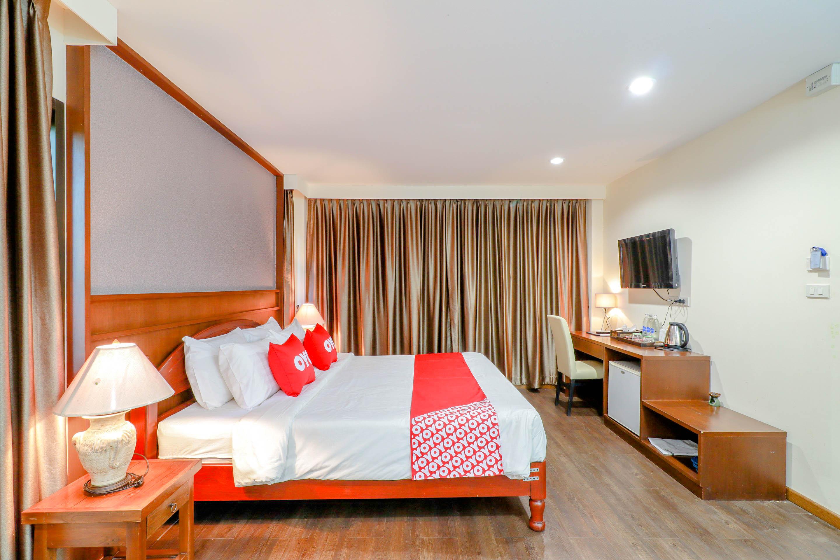 Oyo 557 Tong House 4*