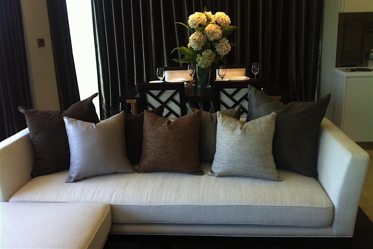 The Riverside 5*