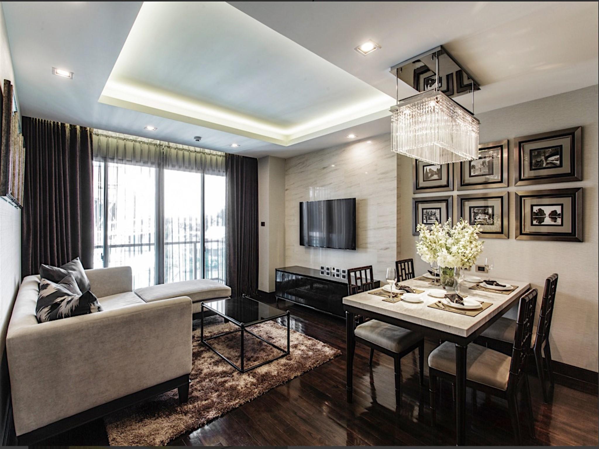 The Riverside 5*