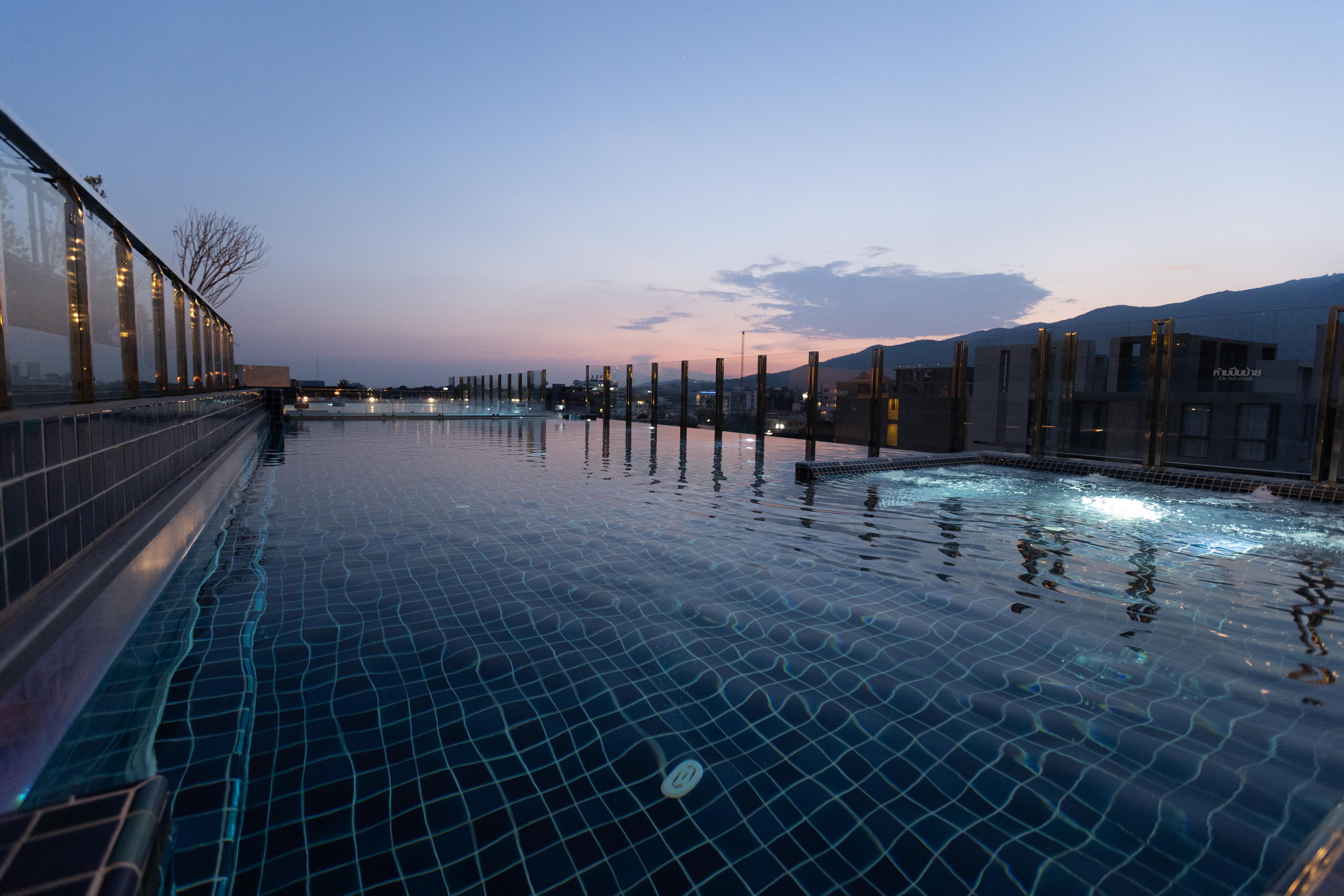 Hotel With Nimman - Sha Extra