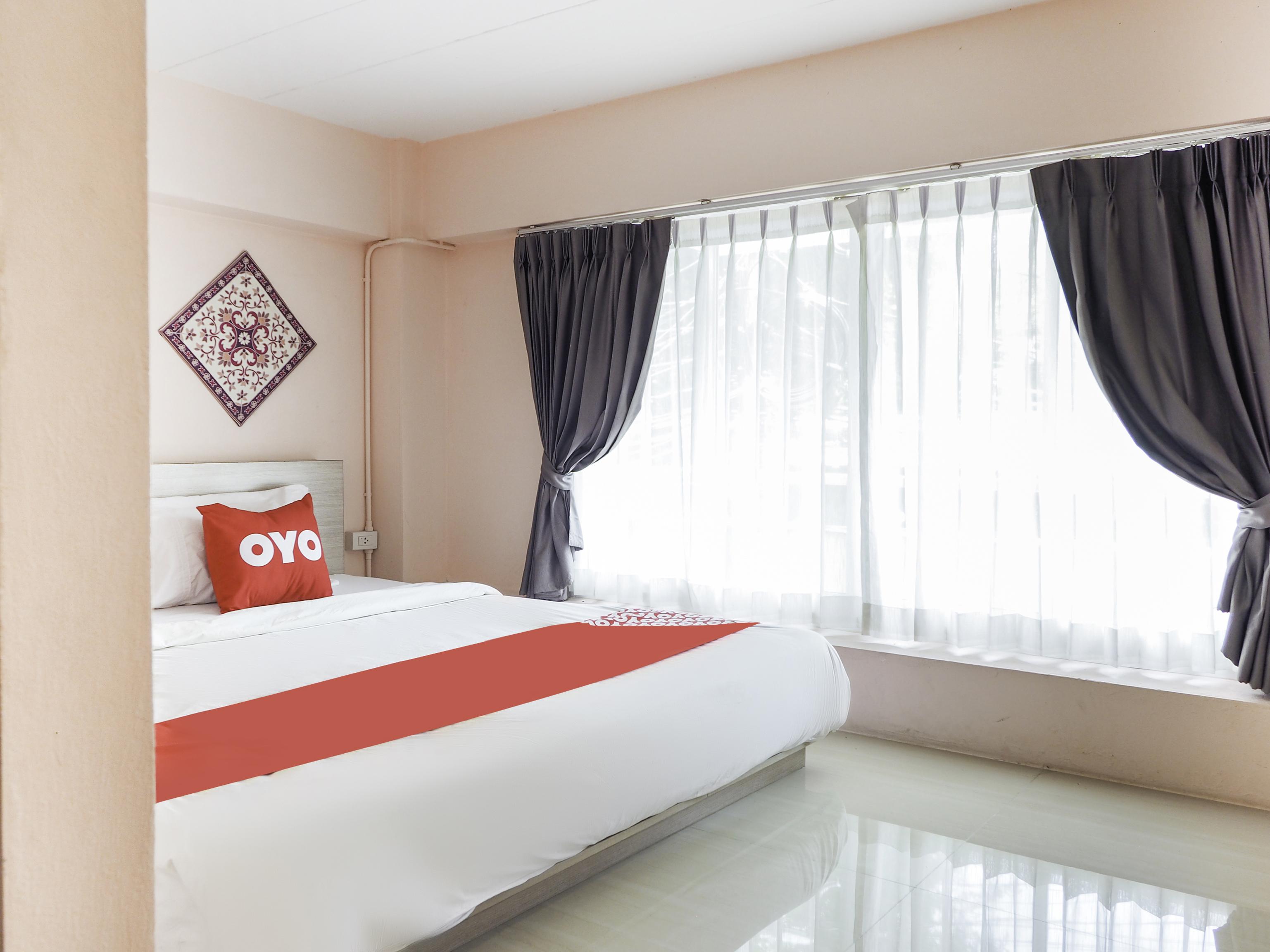 Hotel Oyo 983 The Private Hotel Chiang Mai