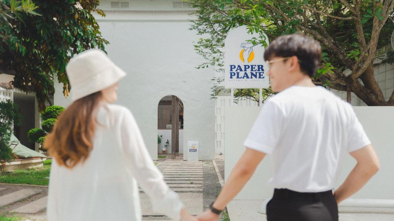 Paper Plane Cnx