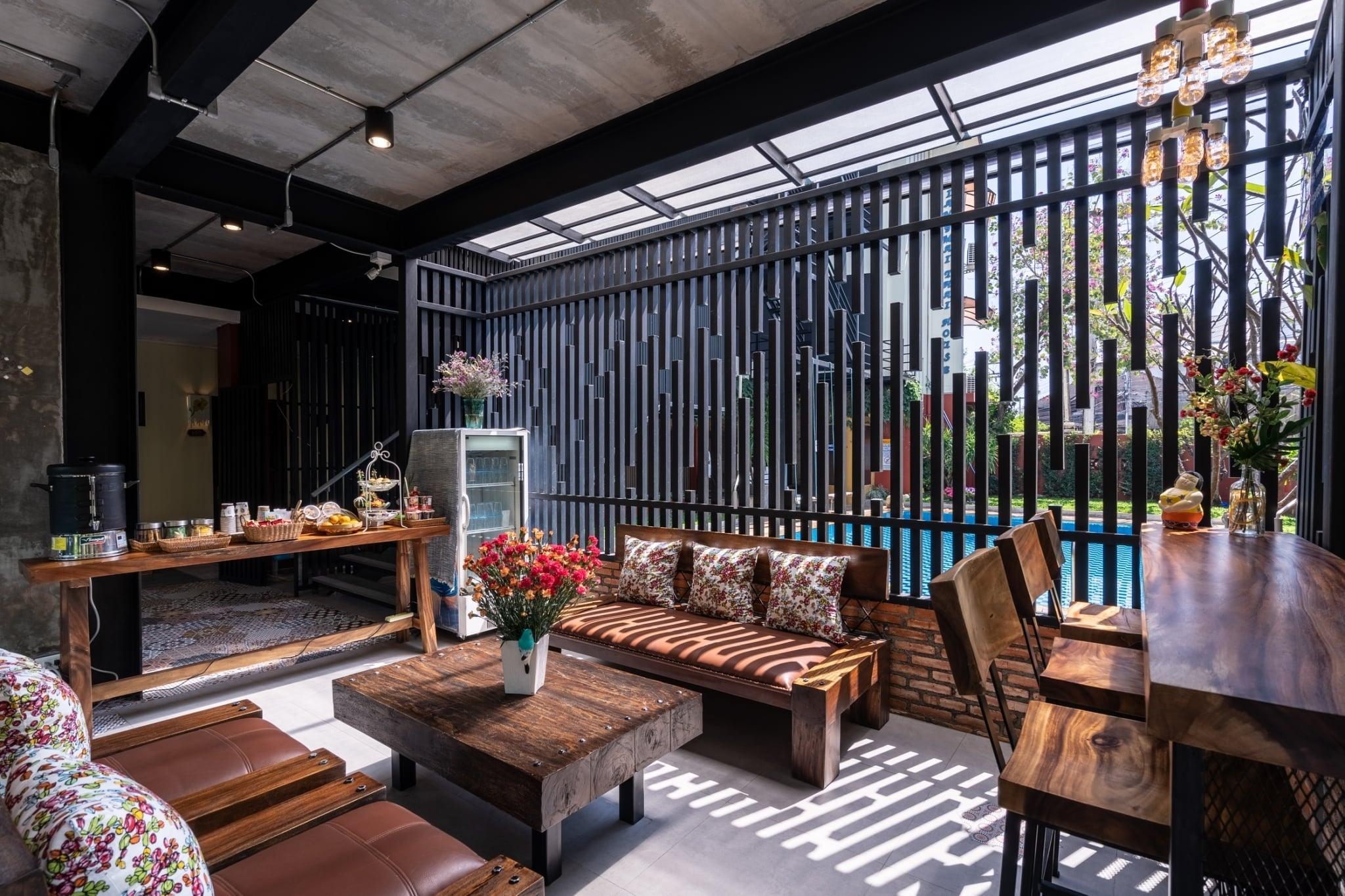 Thai House,thapae 3*