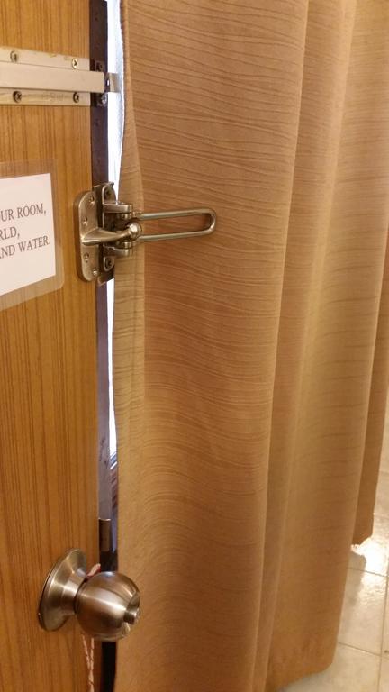 Guest house Baan Rachaya 2*