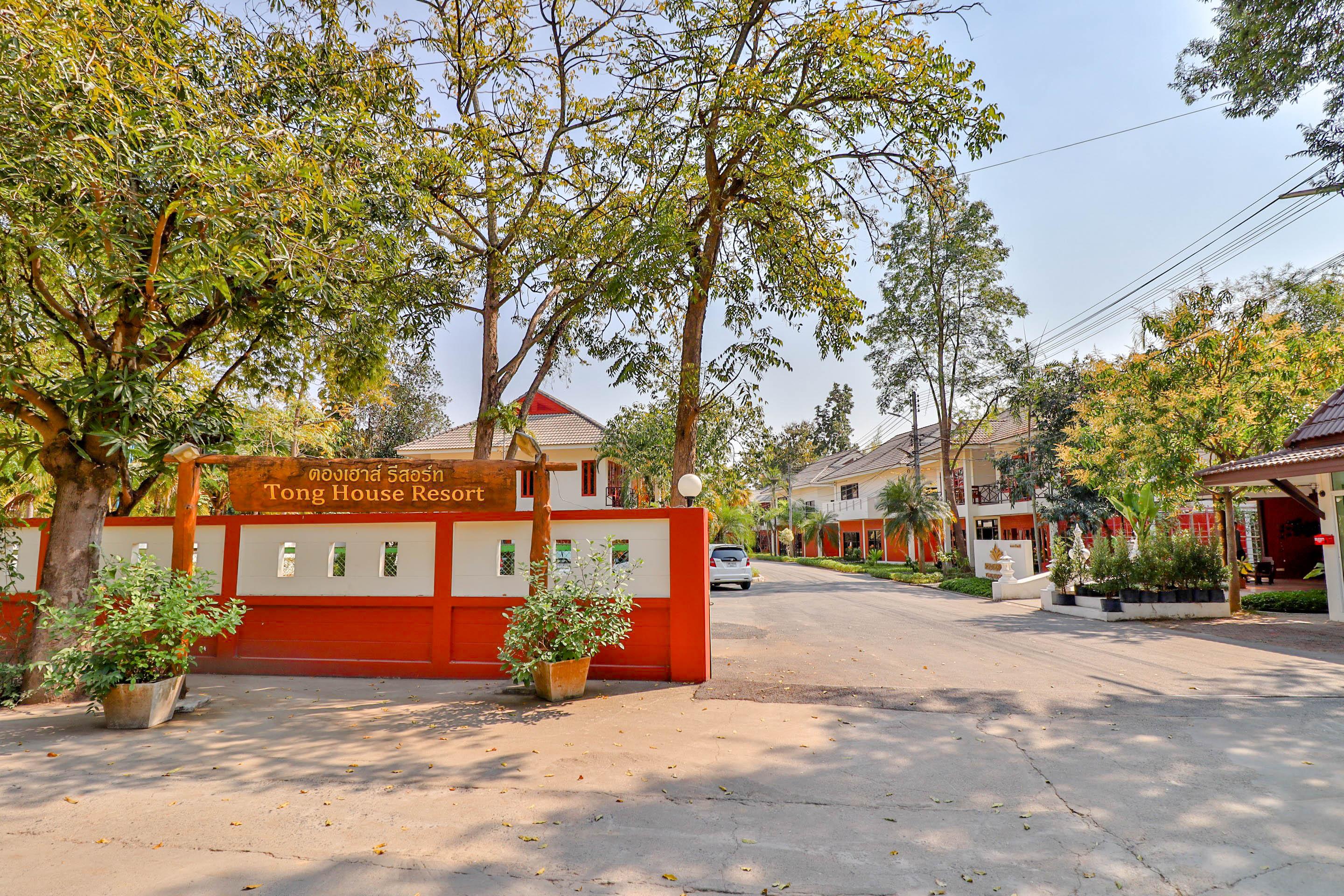 Oyo 557 Tong House Hotel Chiang Mai