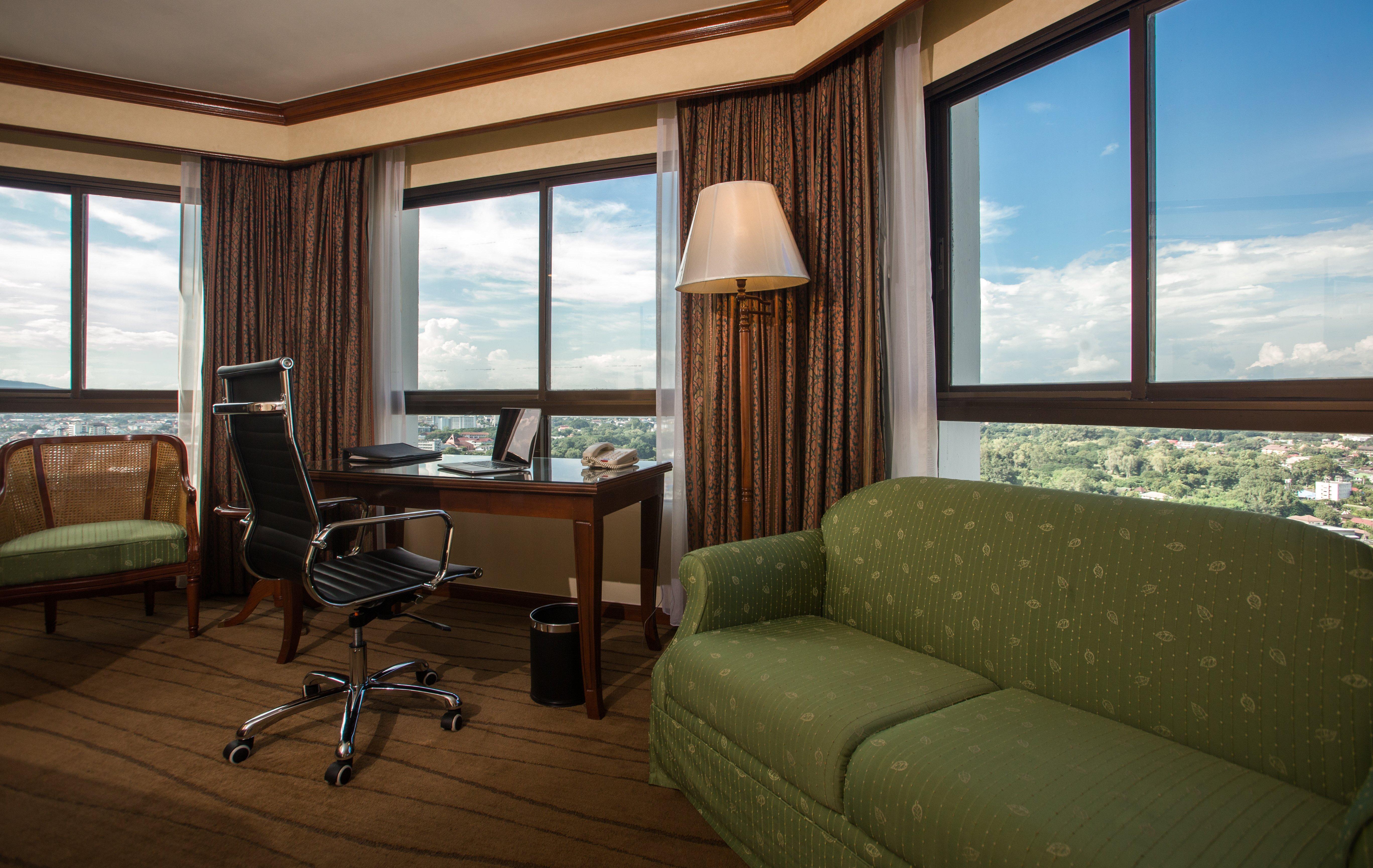 Hotel Centara Riverside 4*