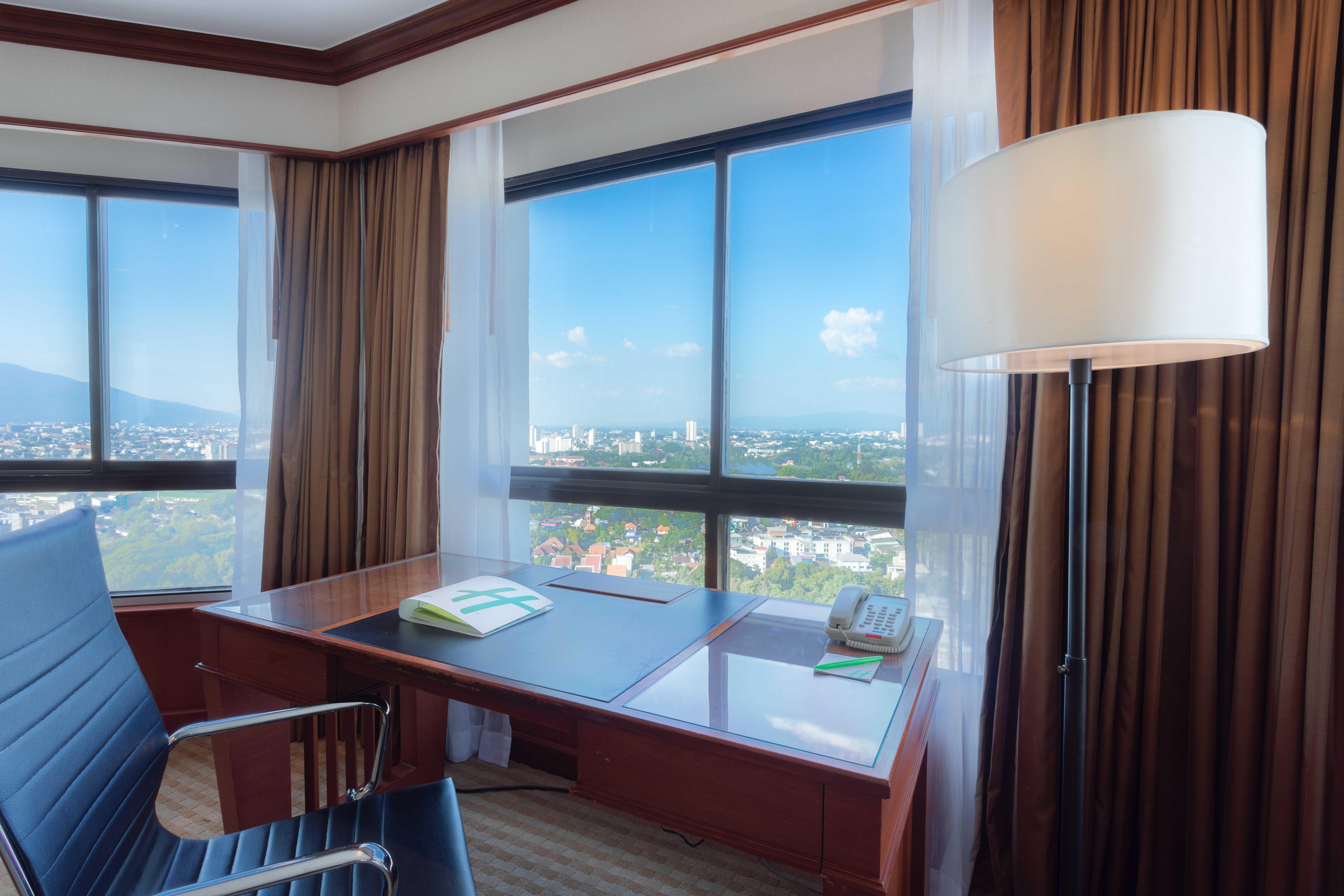 Hotel Centara Riverside