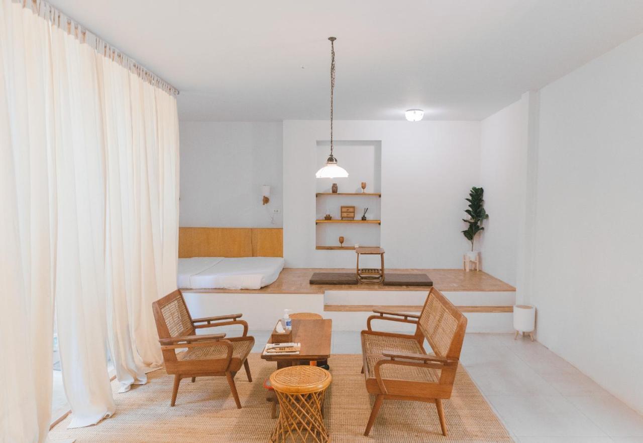 Paper Plane Cnx Bed & Breakfast Chiang Mai