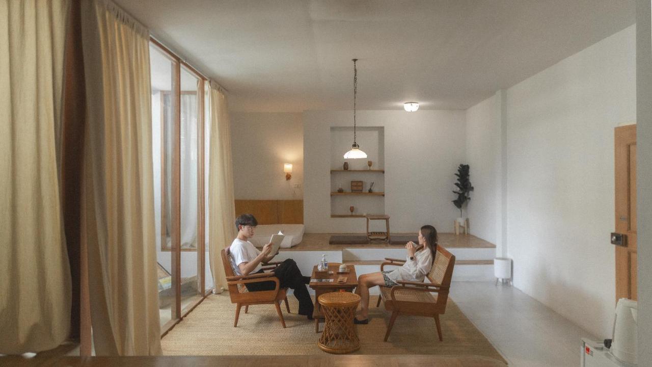 Bed & Breakfast Paper Plane Cnx *