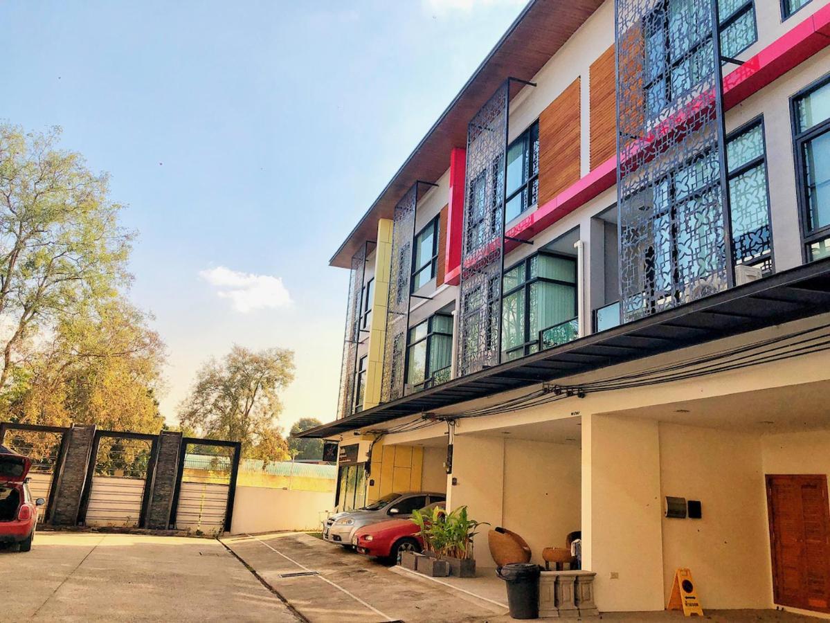 Paper Plane Cnx Bed & Breakfast Chiang Mai