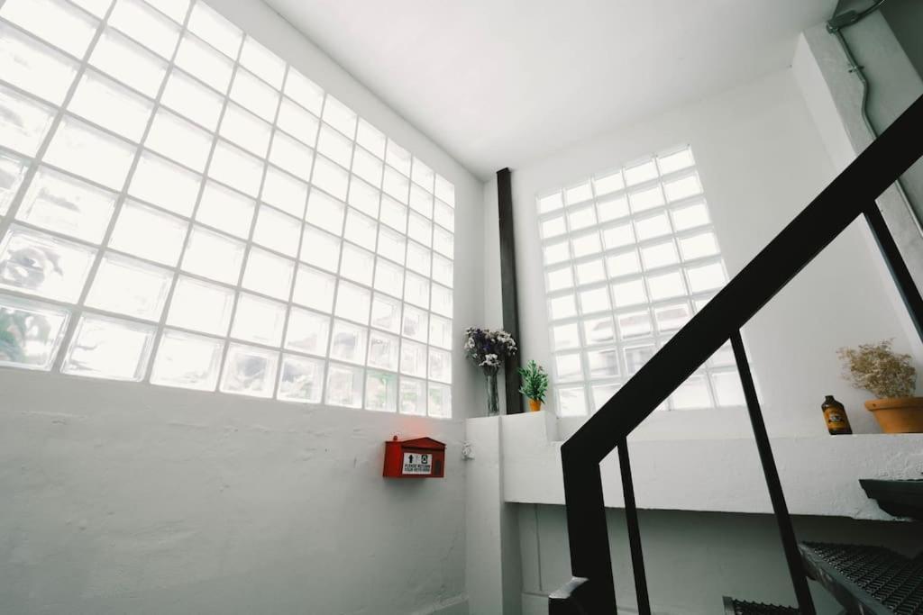 3l9b Chiangmai Gate Location 3 Bedrooms Apartment *