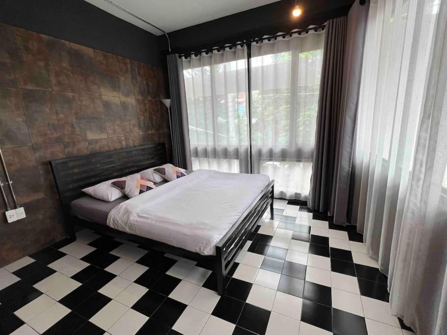 Apartment 3l9b Chiangmai Gate Location 3 Bedrooms