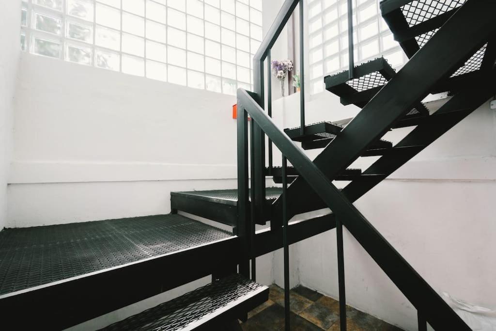 Apartment 3l9b Chiangmai Gate Location 3 Bedrooms Chiang Mai