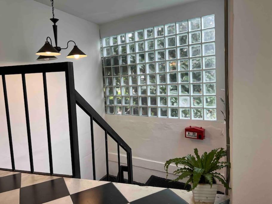 Apartment 3l9b Chiangmai Gate Location 3 Bedrooms *