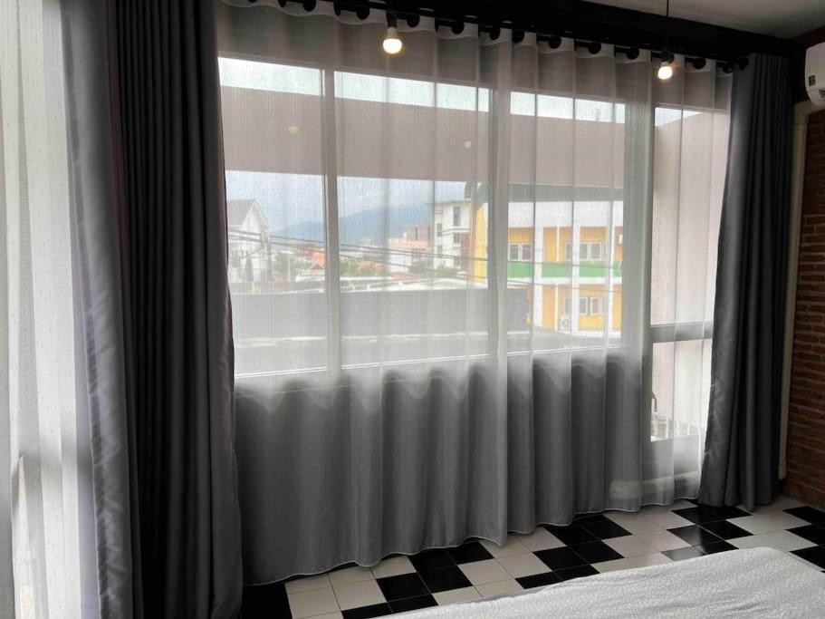 Apartment 3l9b Chiangmai Gate Location 3 Bedrooms *