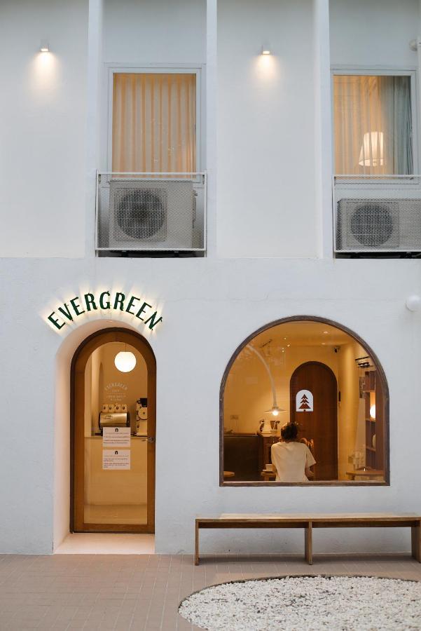 Evergreen Cafe&hotel 3*