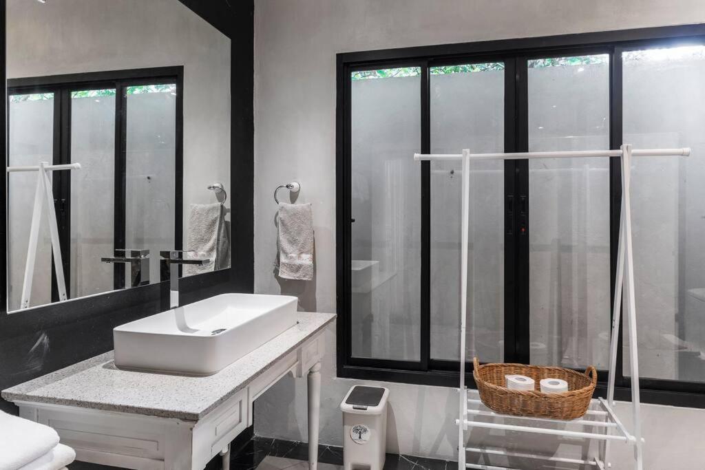 Sclass & Swimming Pool , 10 Min From Airport * Chiang Mai