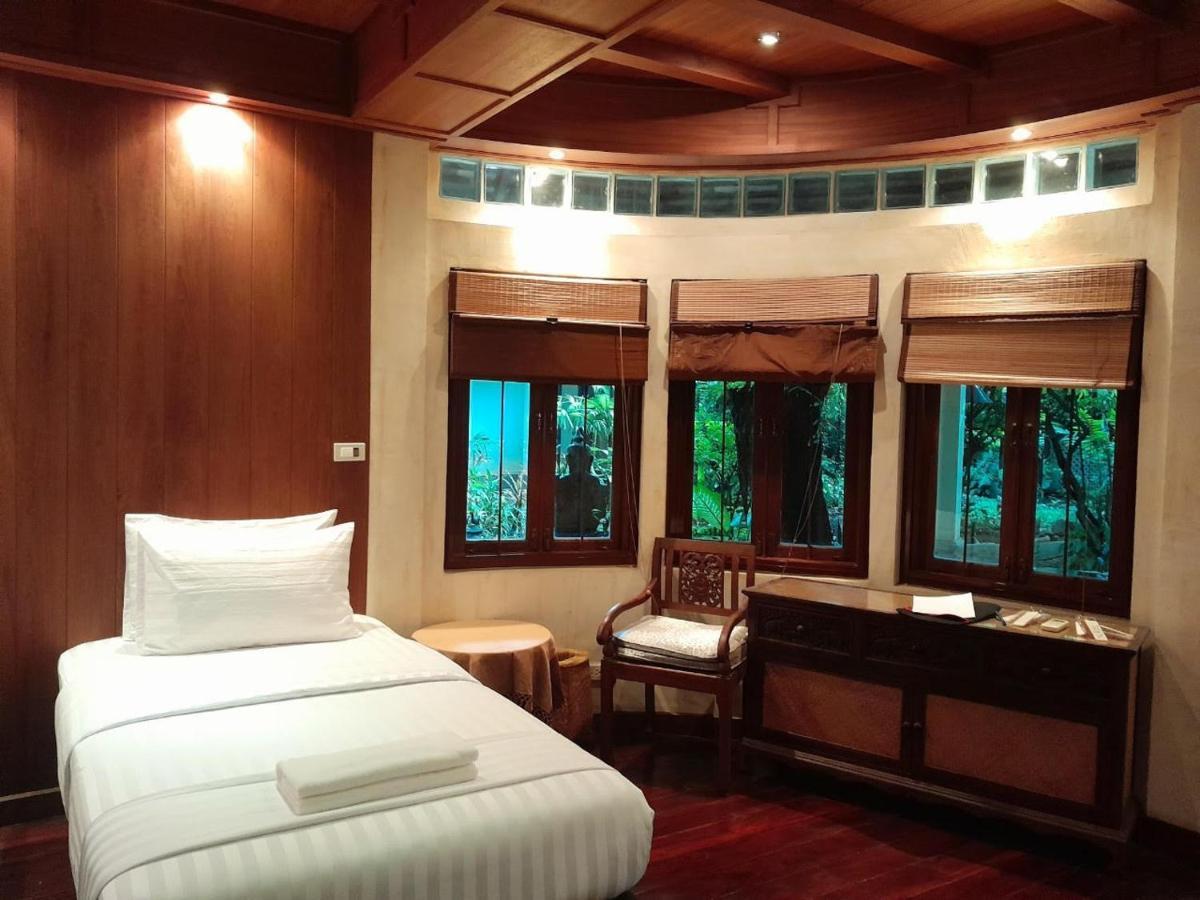 Hotel Avara Signature House