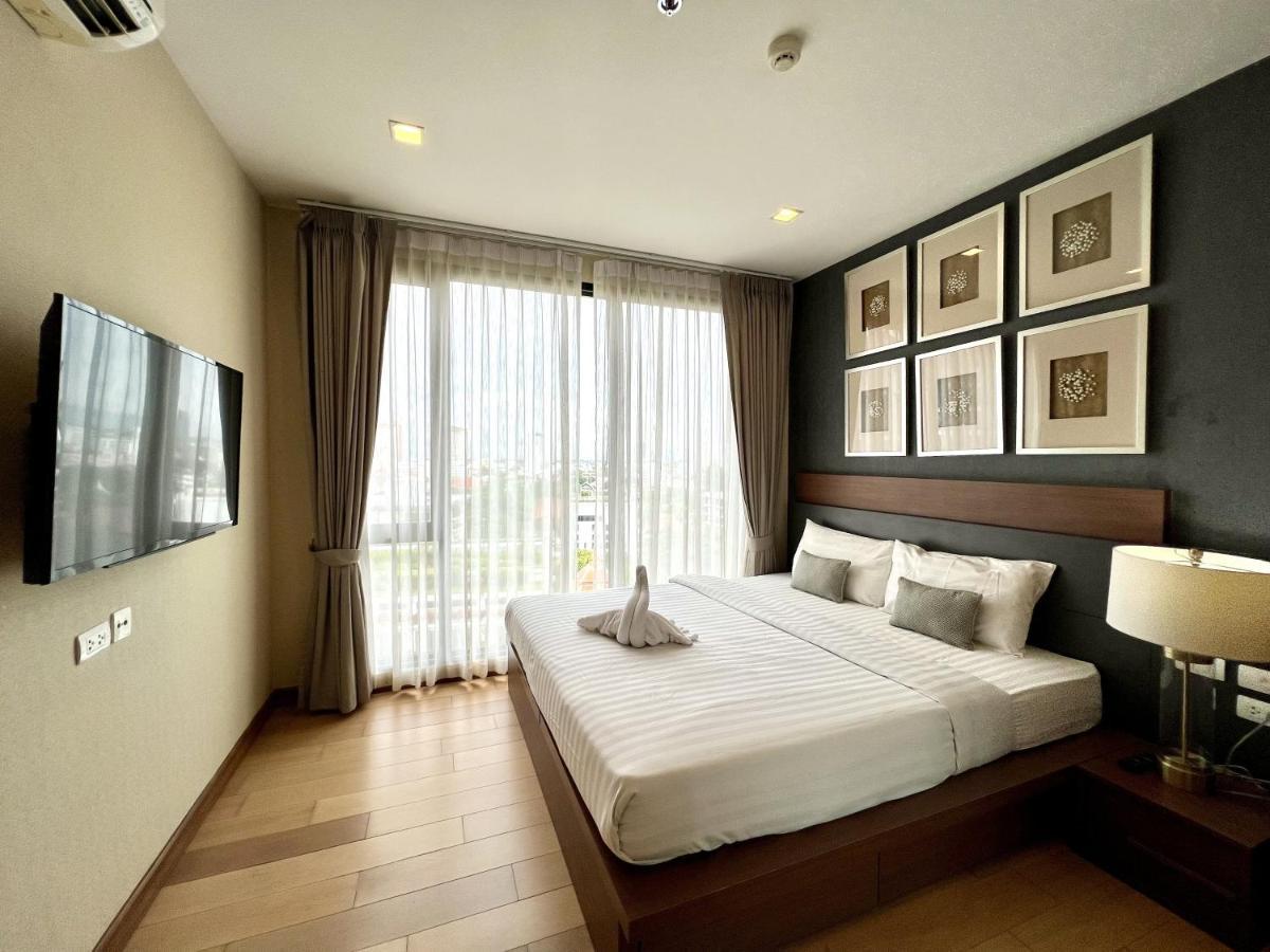 Luxury 2-bedroom With Pool *