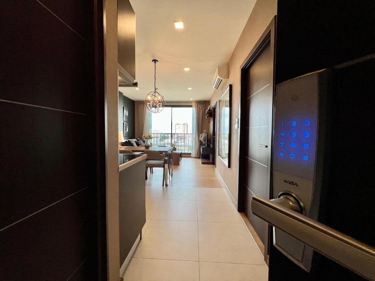 Luxury 2-bedroom With Pool *