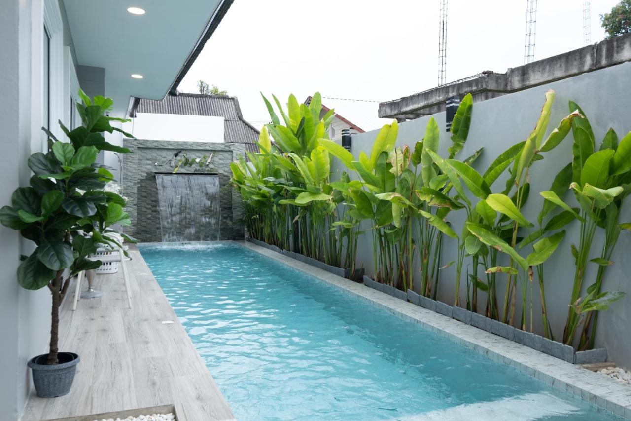 Villa April Pool Airport