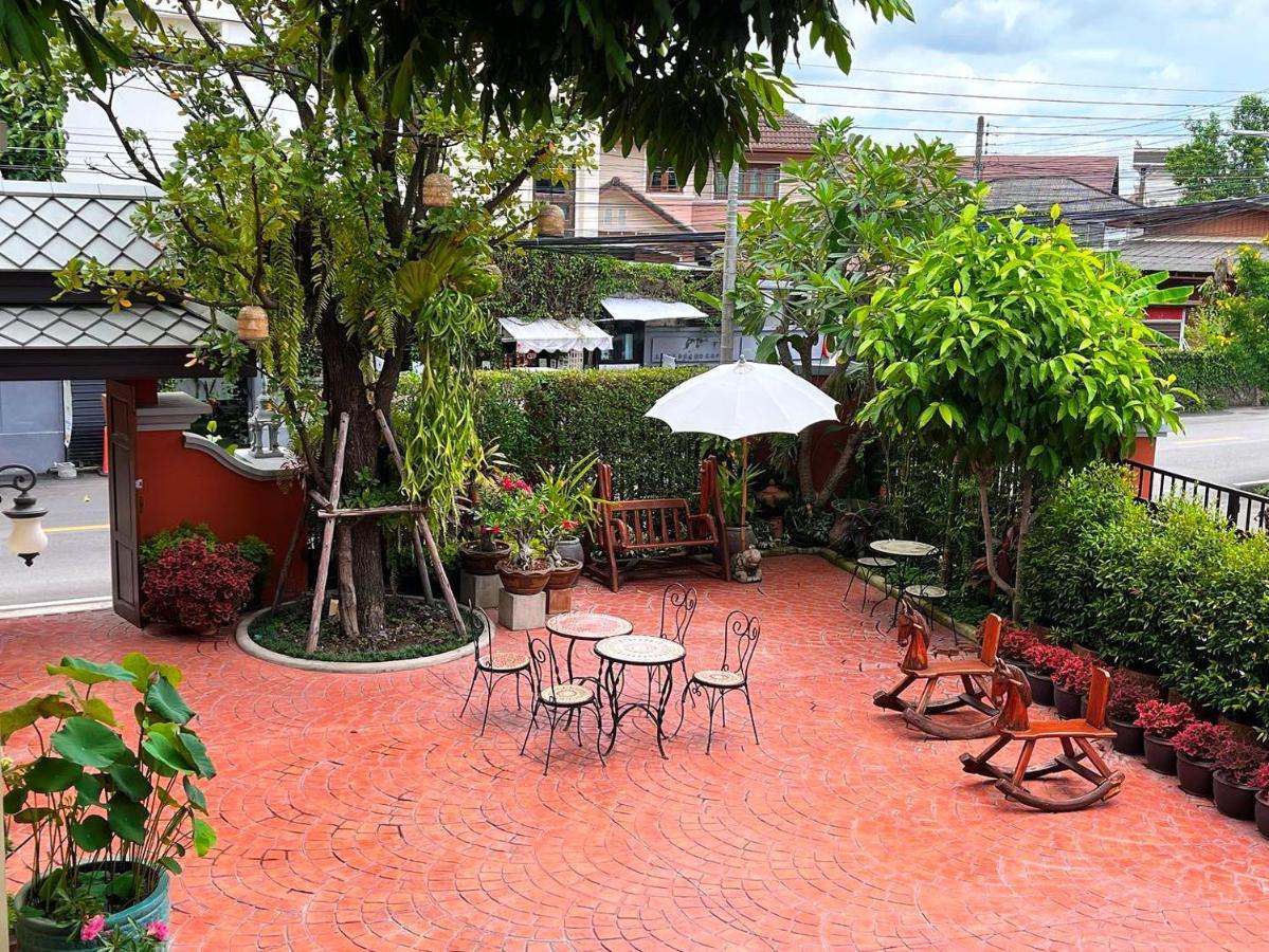 Bed & Breakfast Wualai Sabaidee