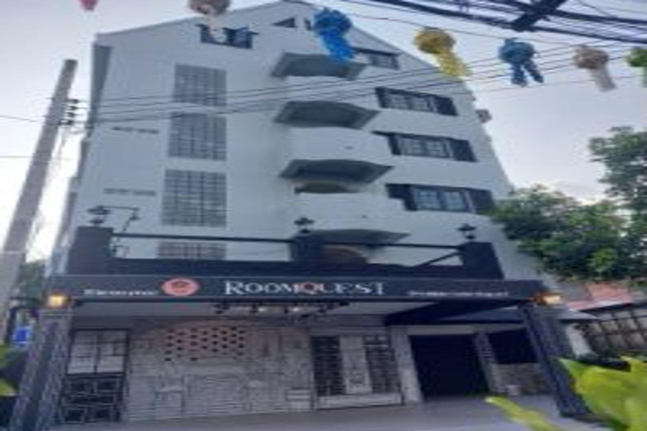 Hotel Roomquest Tha Phae Chiang Mai