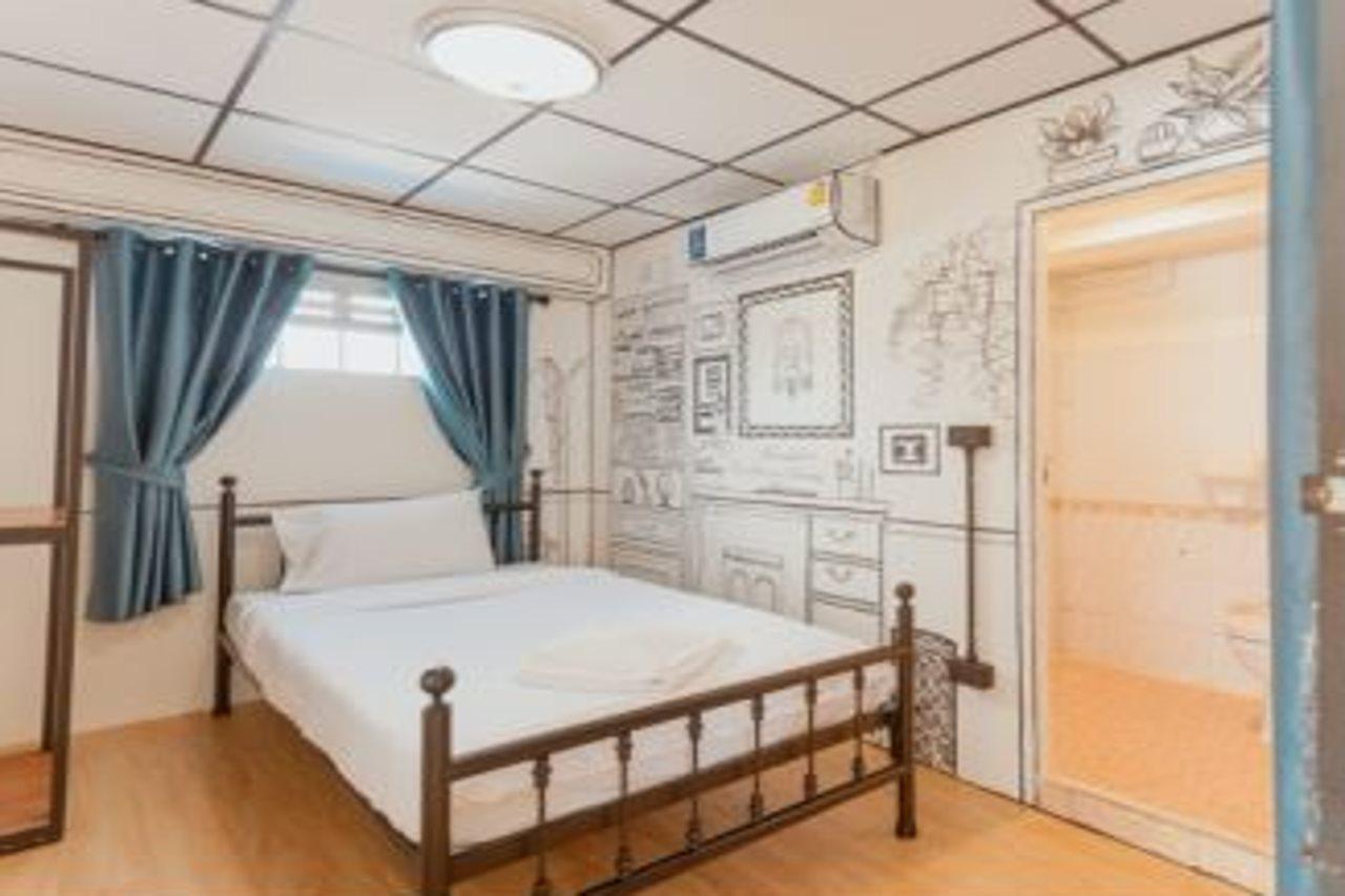 Roomquest Tha Phae Hotel Chiang Mai
