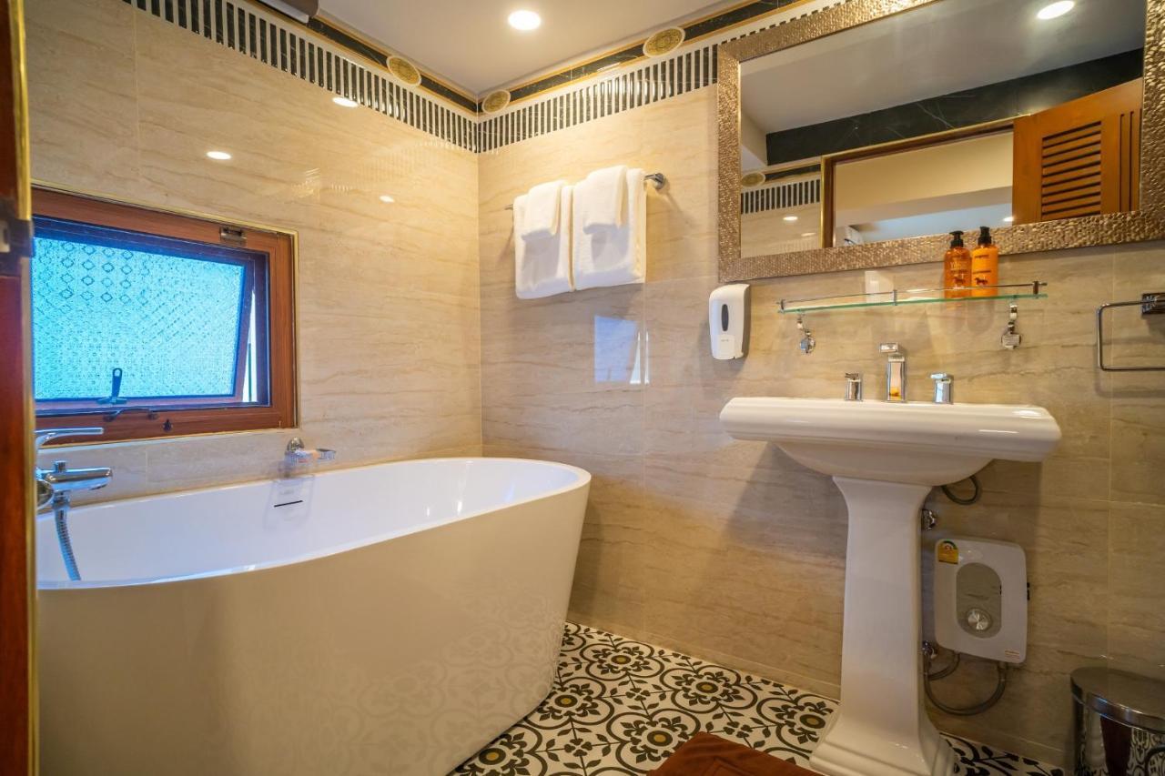 Hotel Siri Nakornpink Sha Chiang Mai