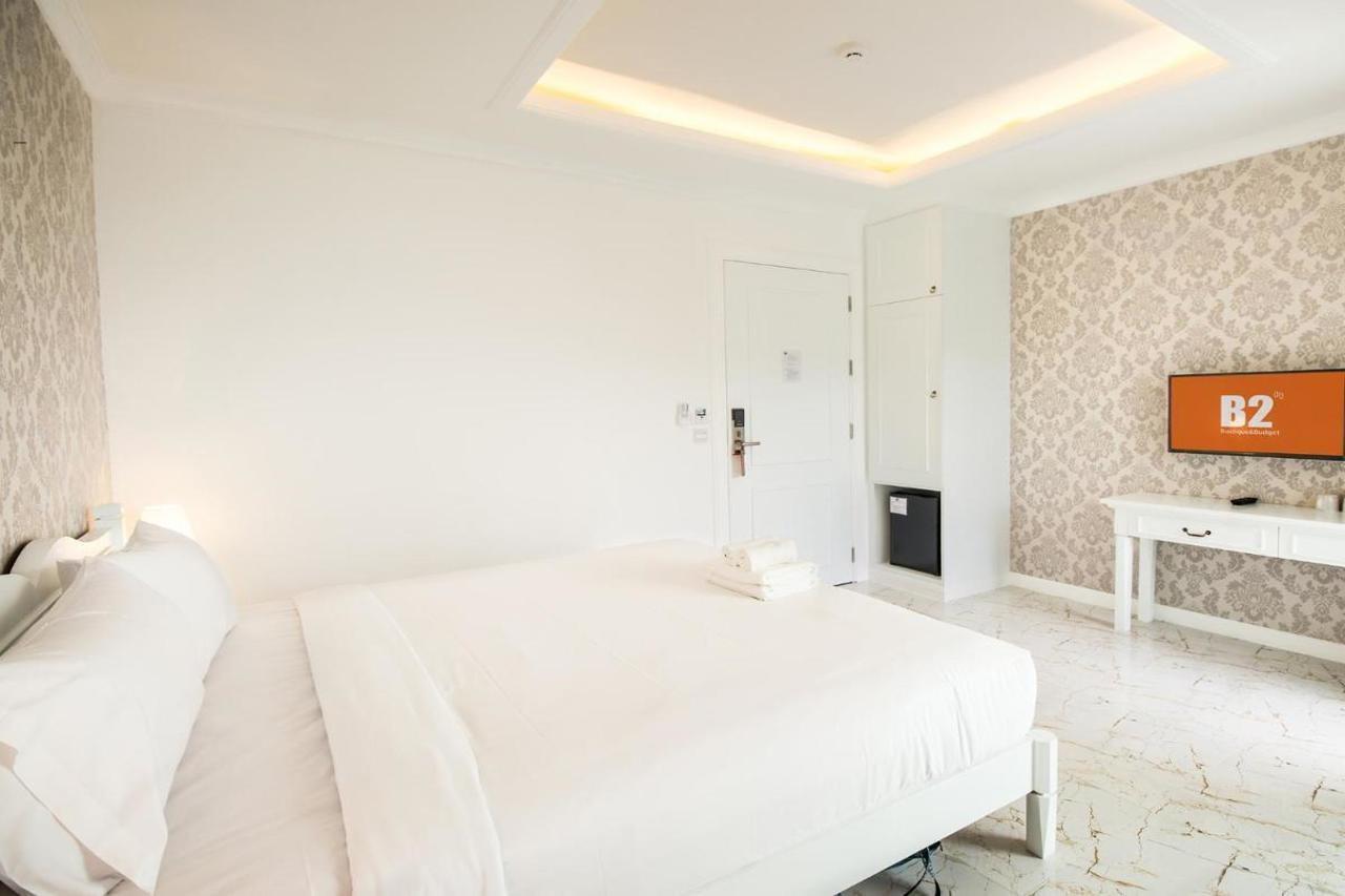 B2 Riverside Colonial Hotel 3*
