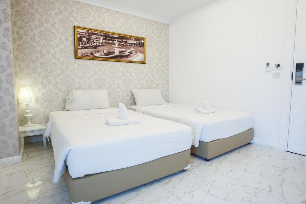 B2 Riverside Colonial Chiang Mai