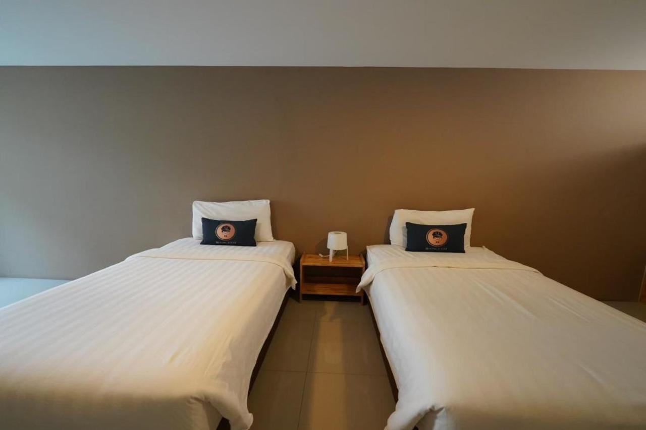 Hotel Roomquest Tha Sala 3*