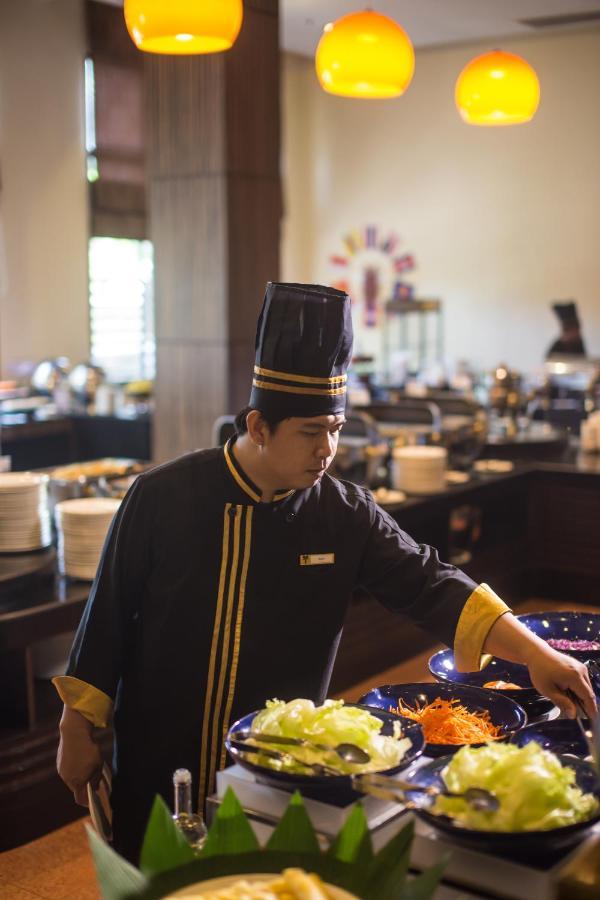 Furama Hotel 4*